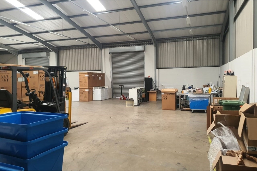 To Let commercial Property for Rent in Newton Park Eastern Cape